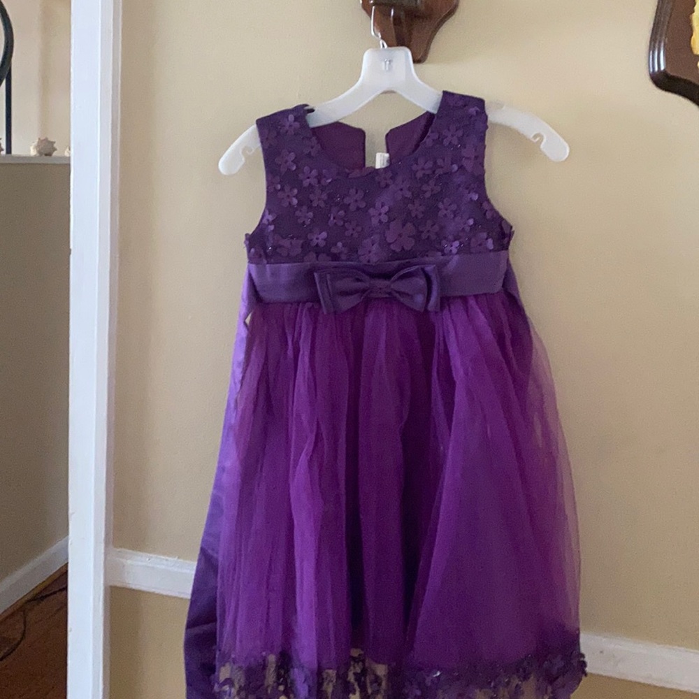 Girls dress
